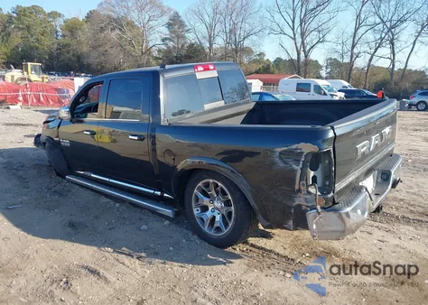 2017 Ram 1500 Limited 4X4 5'7 Box z USA, uszkodzony, nr VIN 1C6RR7PT5HS637804